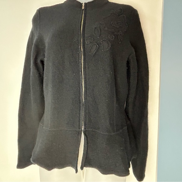 i.e. Black Wool Full Zip Cardigan w/3D Floral Appliqué Small - Picture 1 of 14